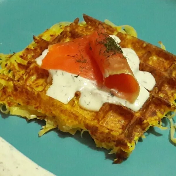 MES GAUFRES DE POMMES DE TERRE AU SAUMON FUME