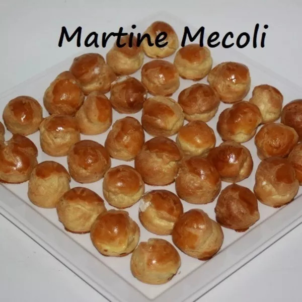 Petits choux farcis à la mousse de foie gras 