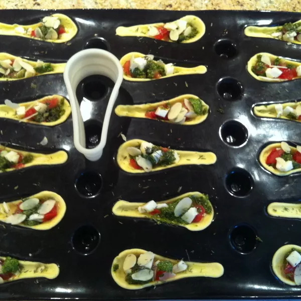 Cuillères apéritives au pesto