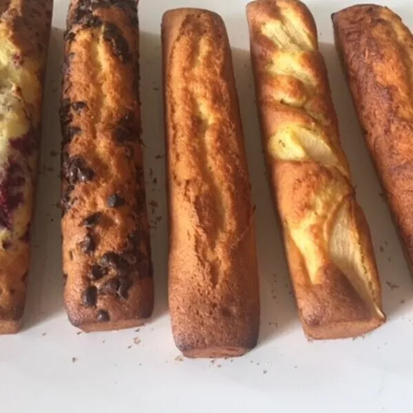 5 cakes sucrés variés 