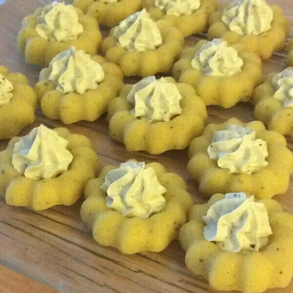 Bouchées moelleuses au pesto (avec ou sans gluten)