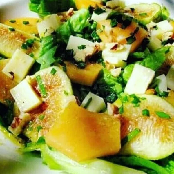 SALADE DE MELON MARINEE A LA  NOIX
