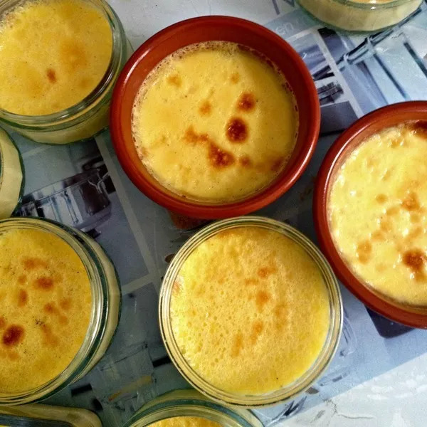 Petites crèmes aux oeufs