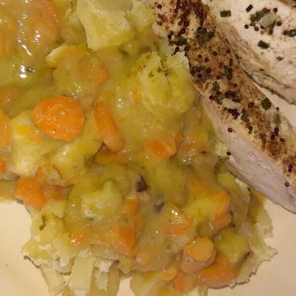 Poulet Pomme de terre Carottes