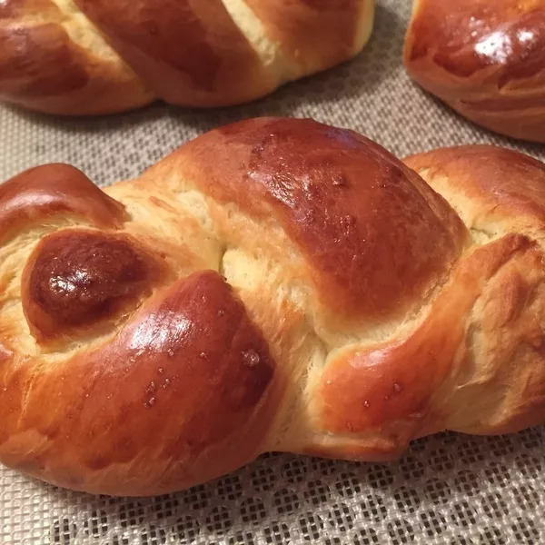 Petites brioches tressées