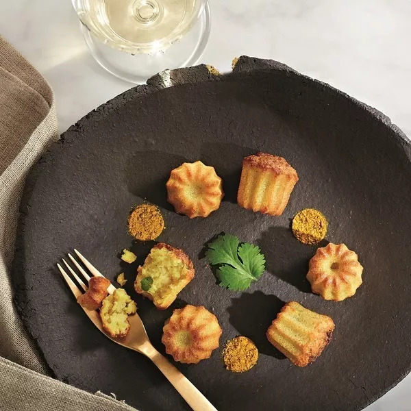 Mini-cannelés au poulet et curry