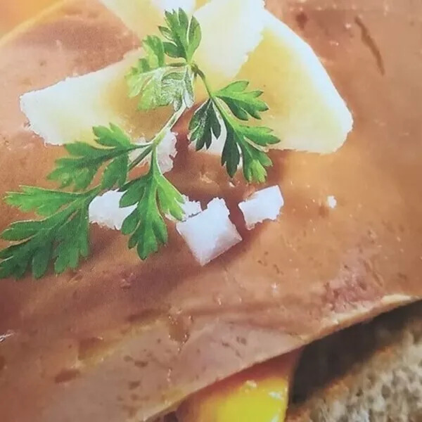 Tartines de foie gras à la mangue et au gingembre